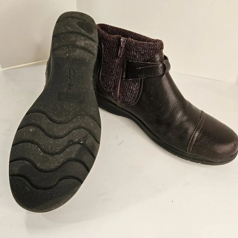 Clarks Cheyn Kisha Women Leather Ankle Boots has Side Zipper Closure Size 9.5M - Picture 6 of 10